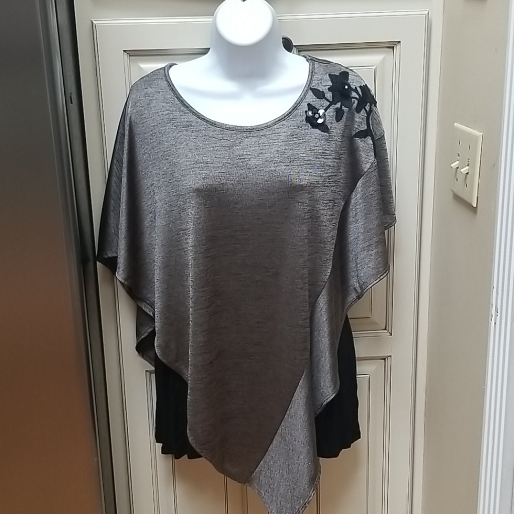 I.N. Studio Blouse